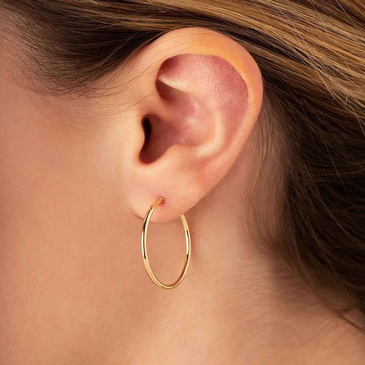 Finetoo Vintage Simple Gold Plated Hoop Earring Women C- Shaped Twist  Earring - China Earring and Drop Earrings price | Made-in-China.com