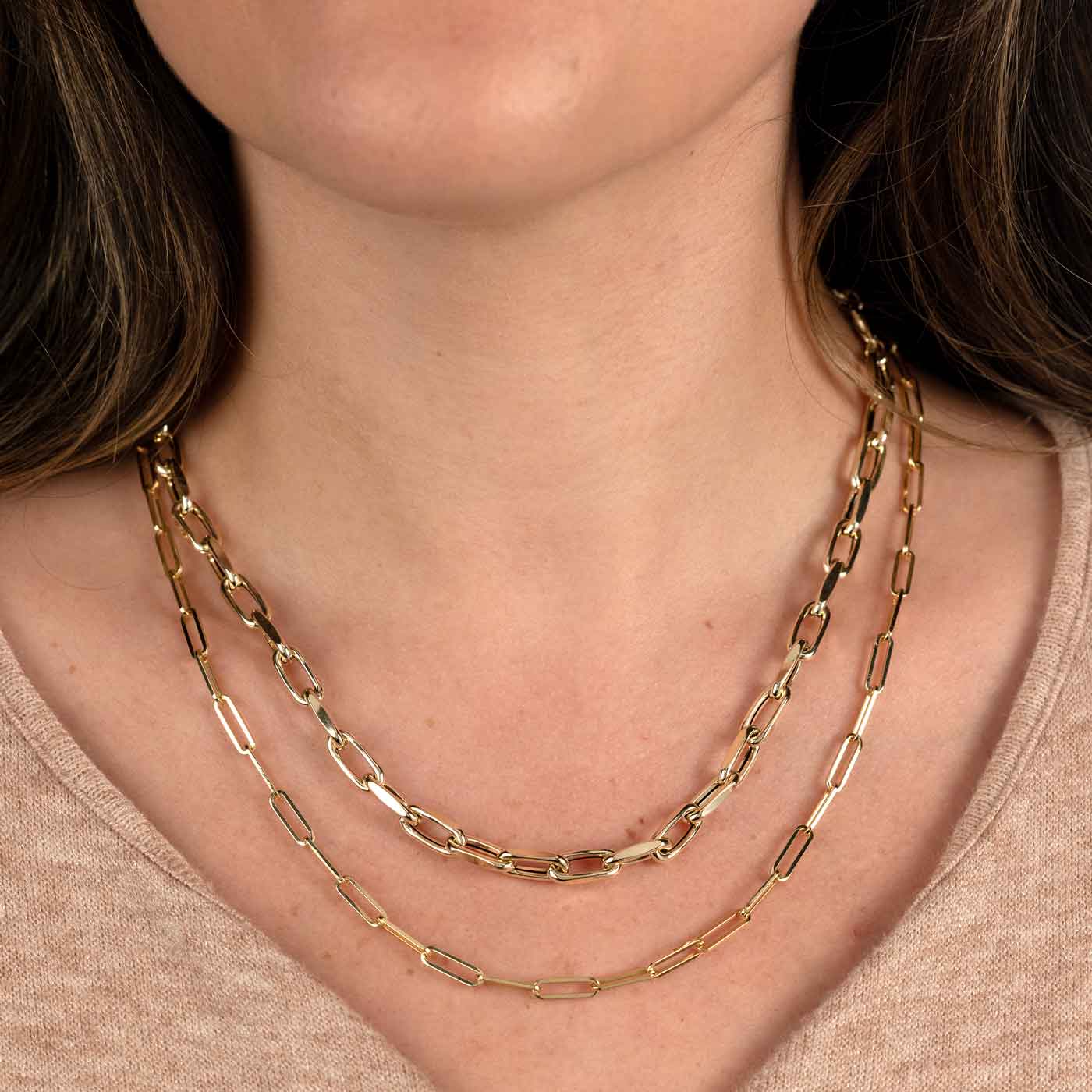 Roberto Coin Designer Gold Paperclip Necklace with Large Center Link | Lee  Michaels Fine Jewelry