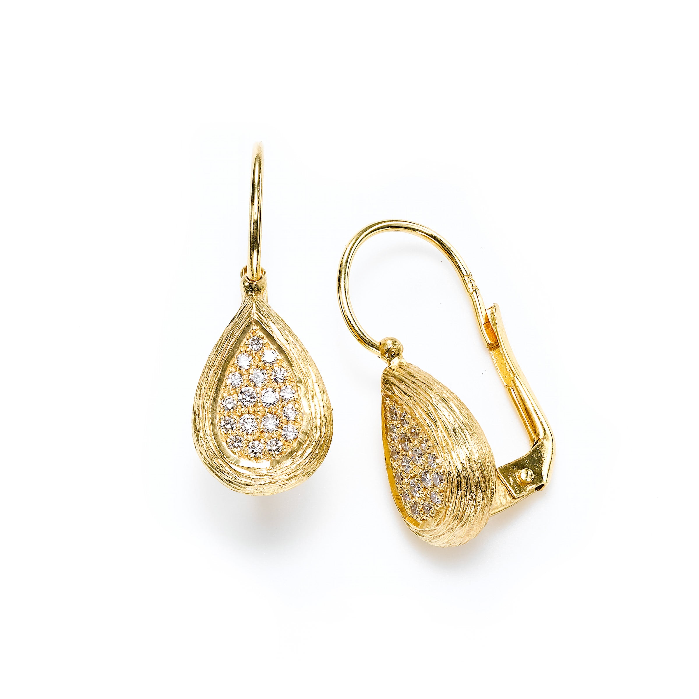 Buy Timeless Classic Modern Rosegold Diamond Earrings- Joyalukkas