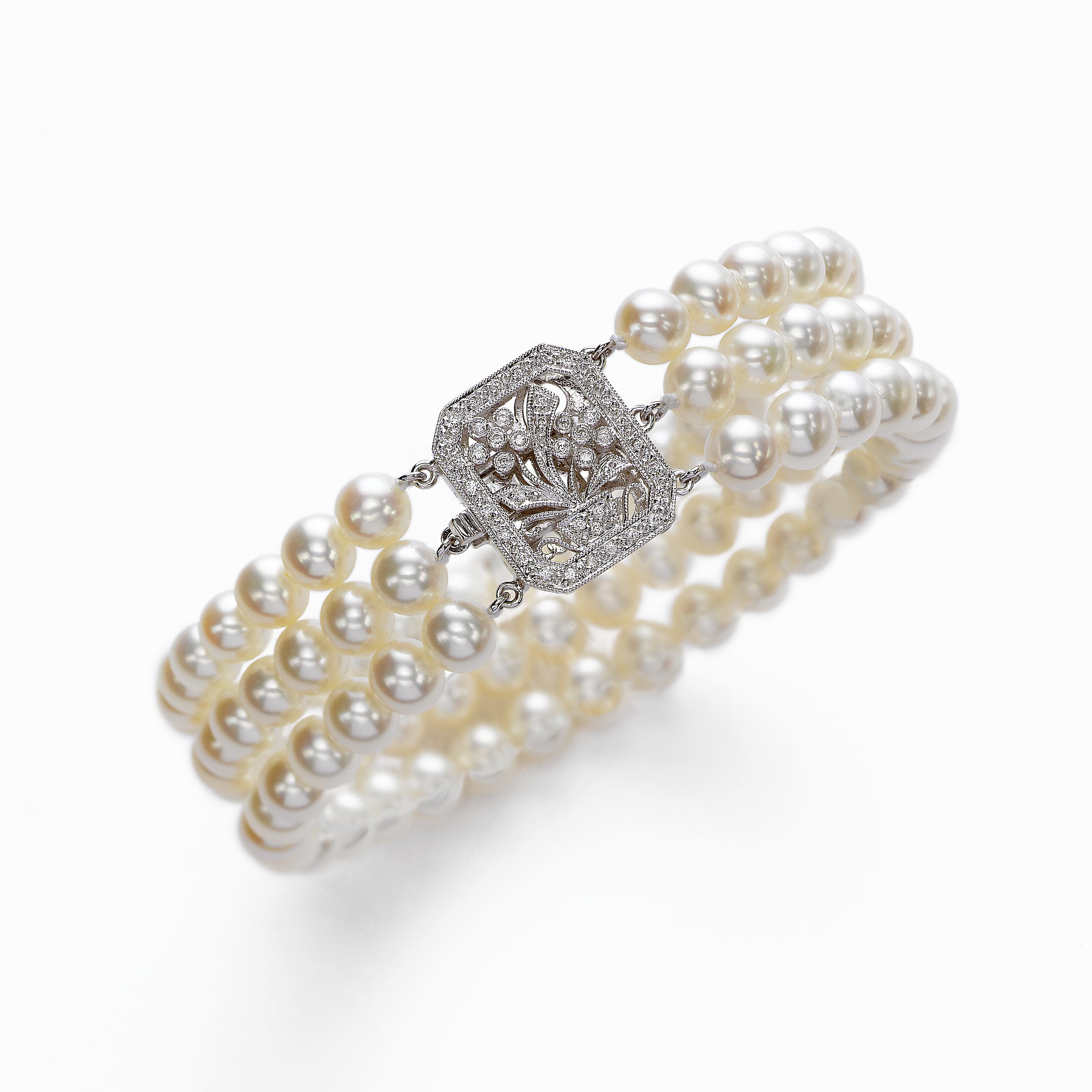 Triple Cultured Pearl And Diamond Bracelet, 14K White Gold – Fortunoff Fine  Jewelry