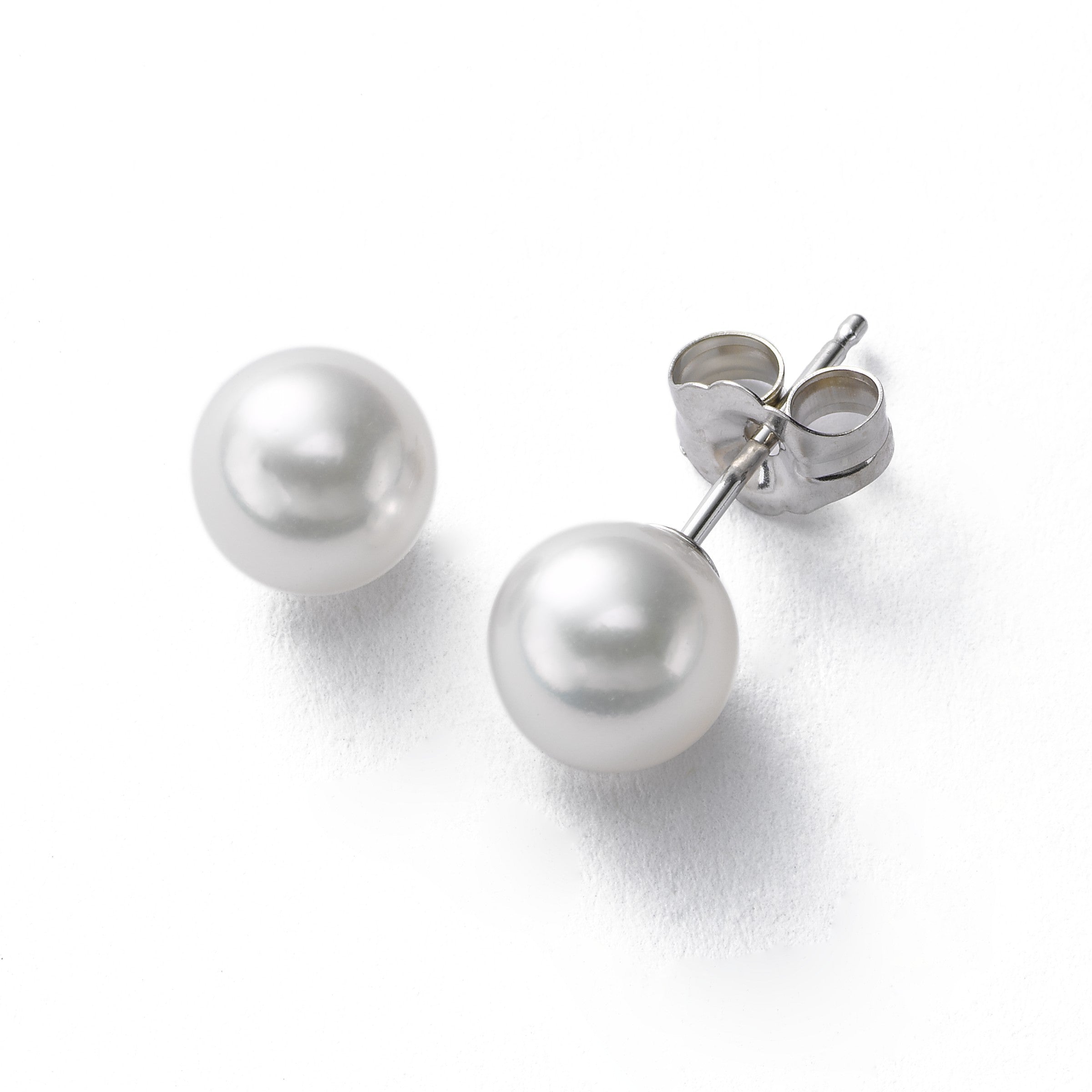 Shop the Mikimoto Earring PES 701 W | Adlers Jewelers